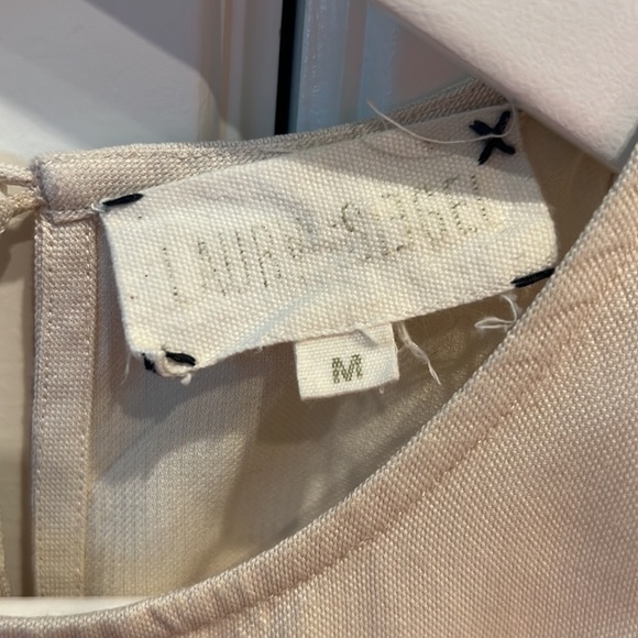 Laura Siegel Linen Top - Picture 2 of 2